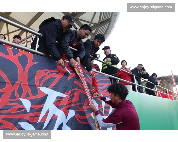 夜游上海恩怨升级！蒯纪闻放话：踢完这场再论出征资格